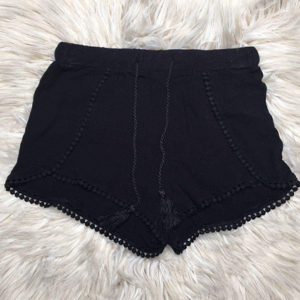 Divided Shorts size 2 - Picture 1 of 4